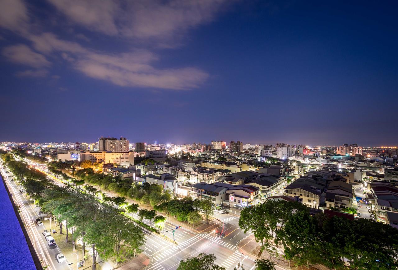 Royal Chiayi Hotel Екстериор снимка