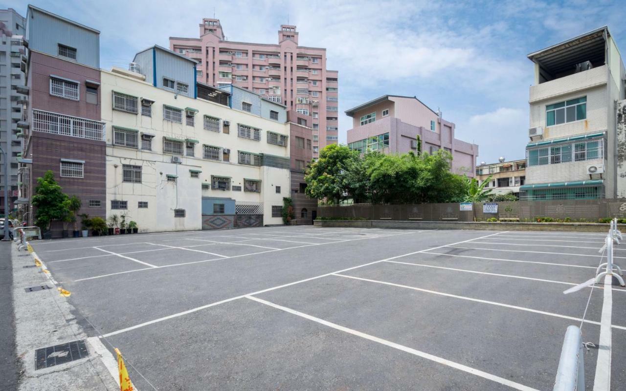 Royal Chiayi Hotel Екстериор снимка